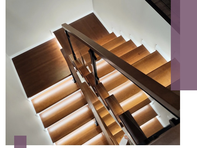 Изготовление П-образных лестниц под ключ в Ульяновске