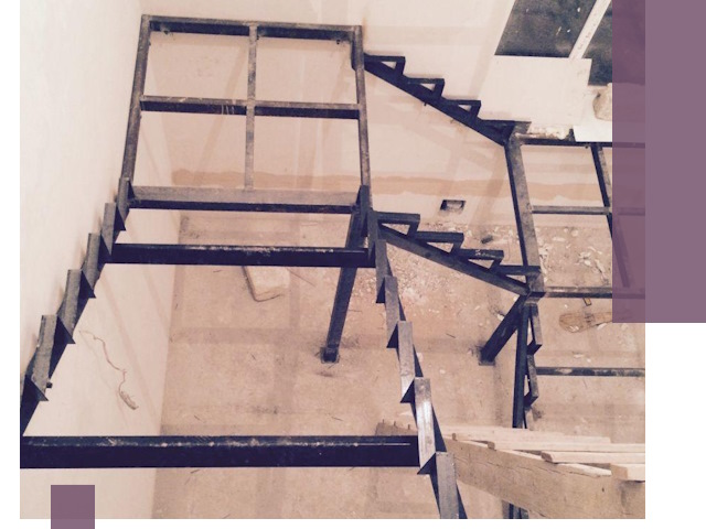 Монтаж лестниц на металлокаркасе в Ульяновске быстро и качественно