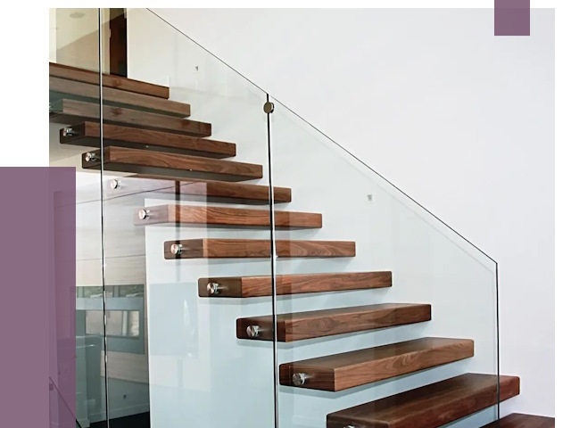 Стеклянные перила для лестницы в Ульяновске от 14913 руб.