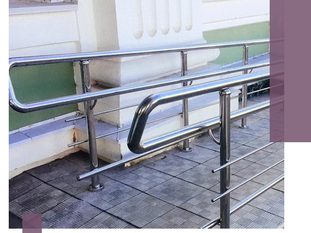 Ограждения пандусов из металла и нержавейки в Ульяновске